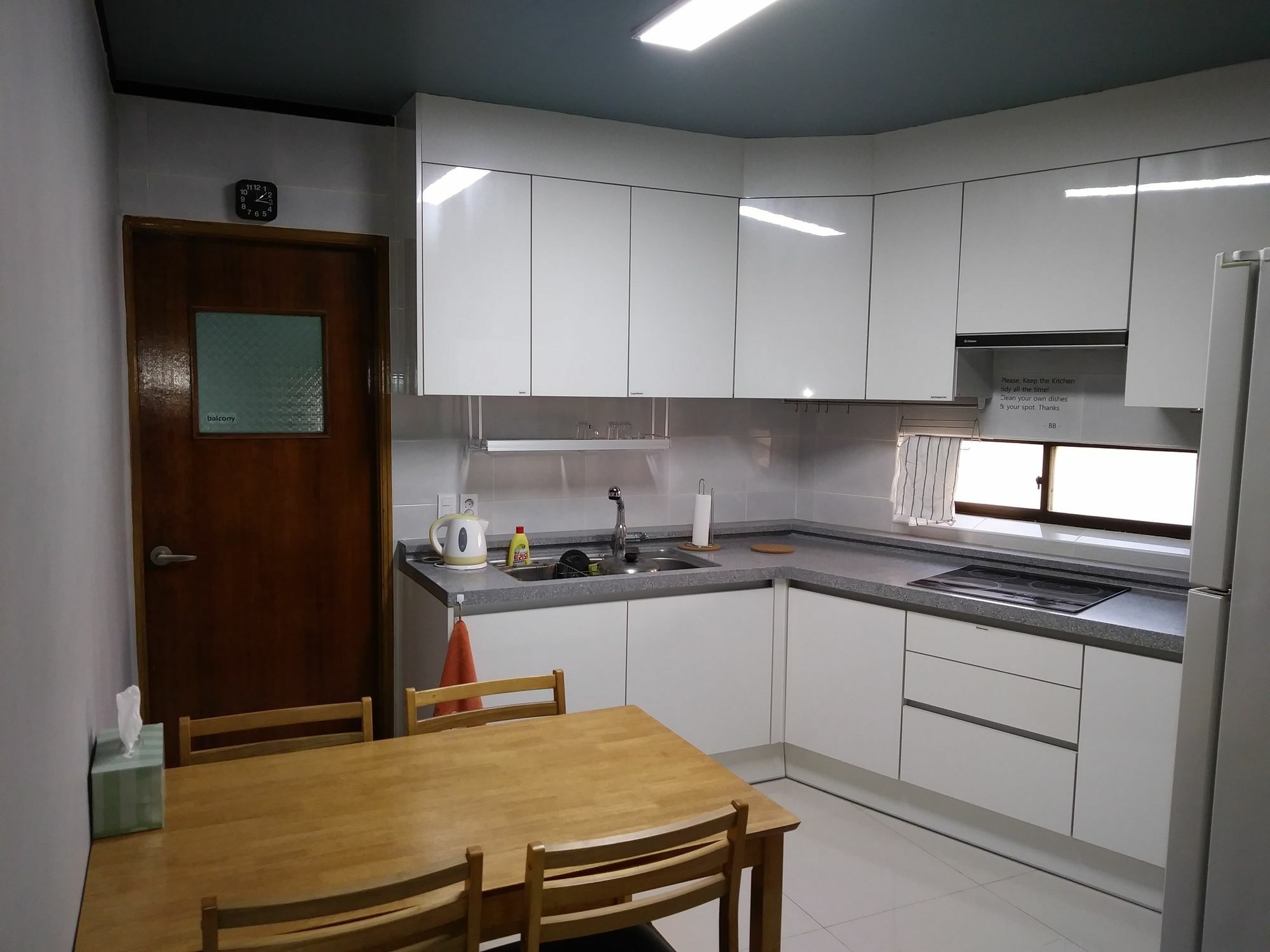 Busan Backpackers Buitenkant foto